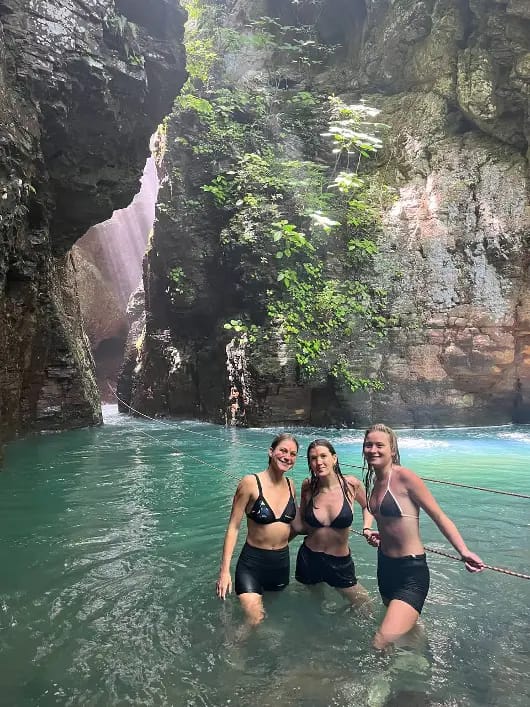 La Leona Waterfall CR