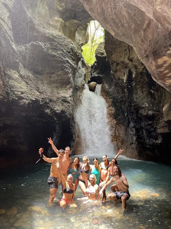 La Leona Waterfall CR
